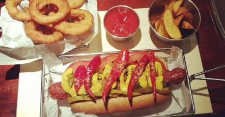 Desrainis24 HotDog